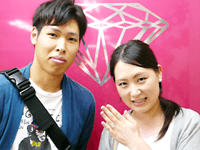 御徒町の上野本店で婚約指輪（エンゲージリング）ご購入のお客様